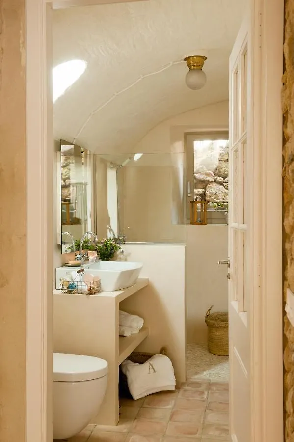 Arkhe Hotel Boutique Pals Bed & Breakfast