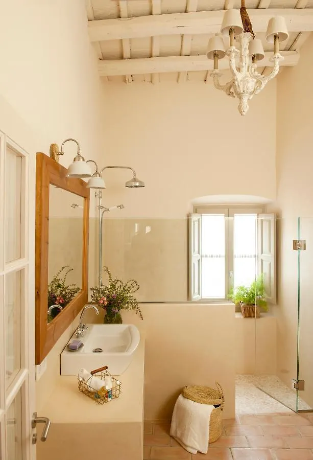 Arkhe Hotel Boutique Pals Bed & Breakfast