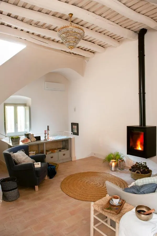 Arkhe Hotel Boutique Pals Bed & Breakfast