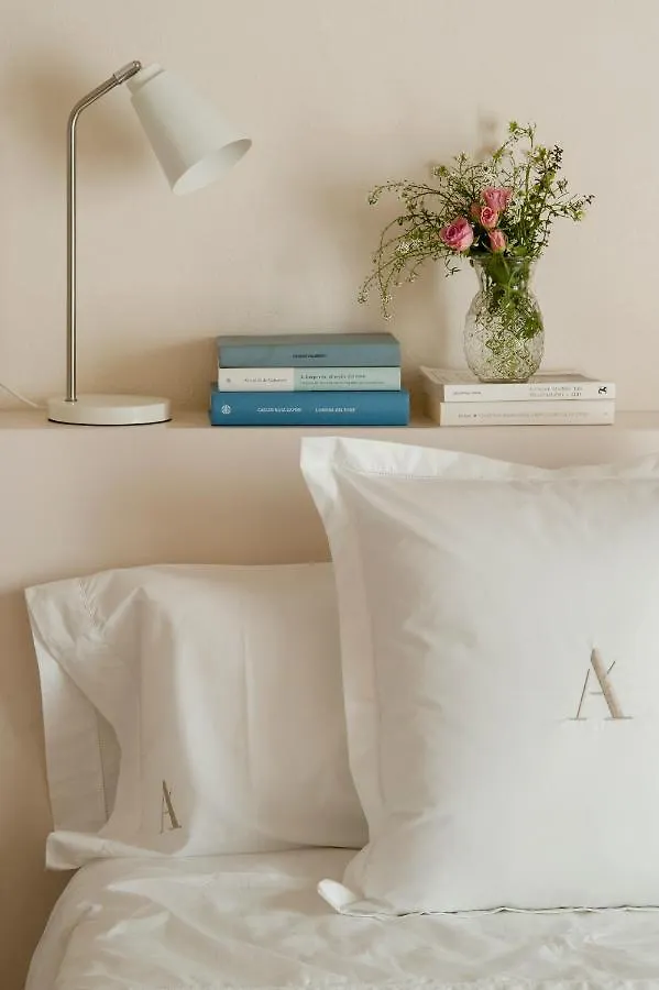 Arkhe Hotel Boutique Pals Bed & Breakfast